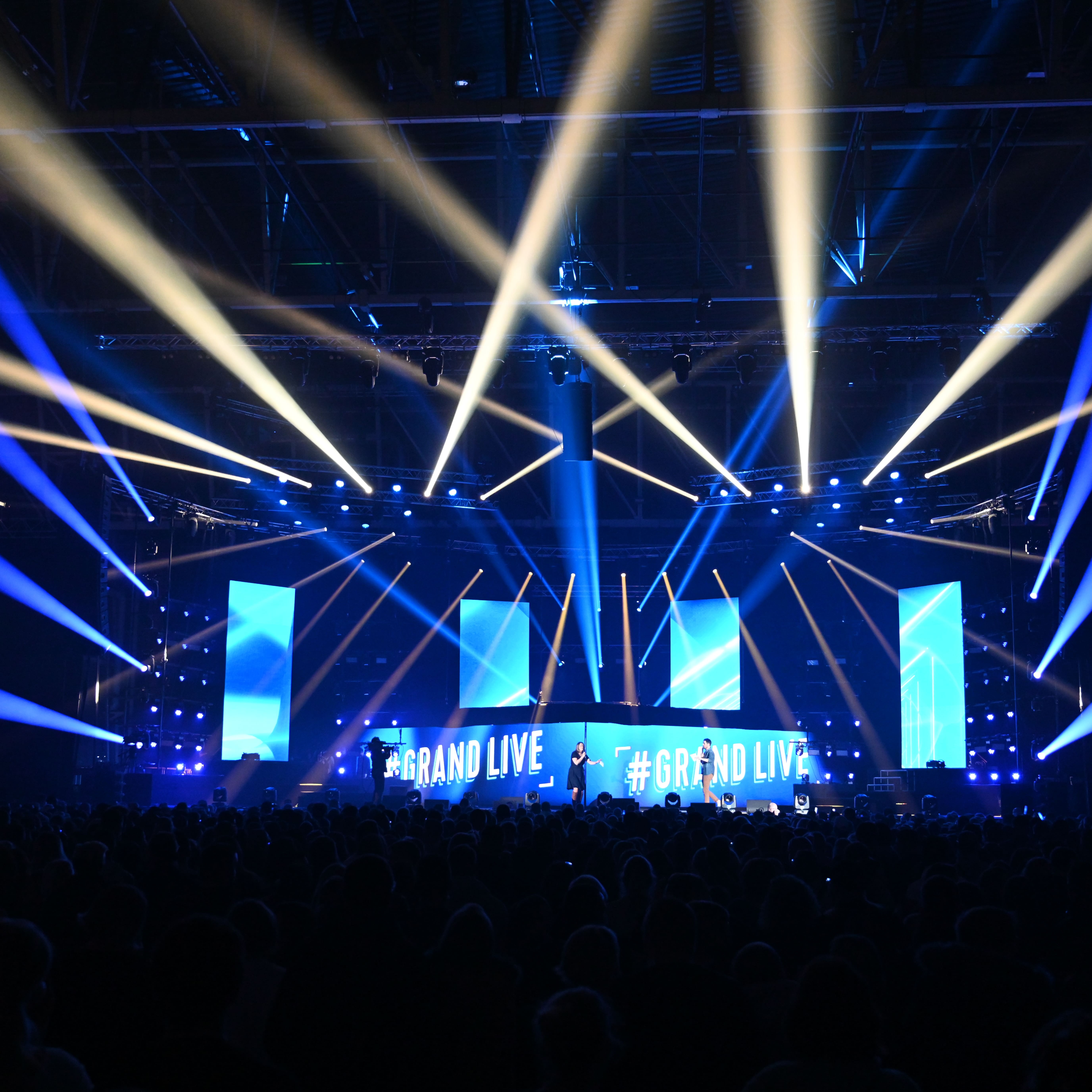 #Grand Live Contact FM à Douai (Aftermovie)